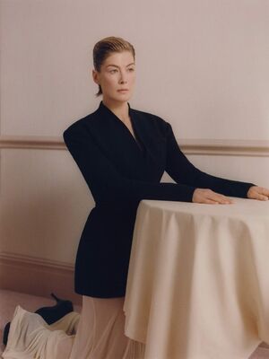 Rosamund Pike