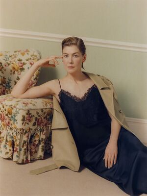 Rosamund Pike